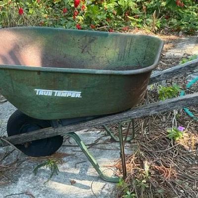 True Temper 6 Cu Ft Wheelbarrow