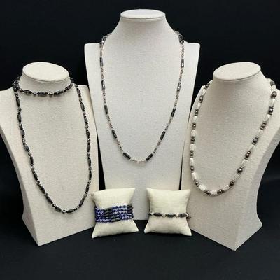 Magnetic Necklaces Or Bracelets 
