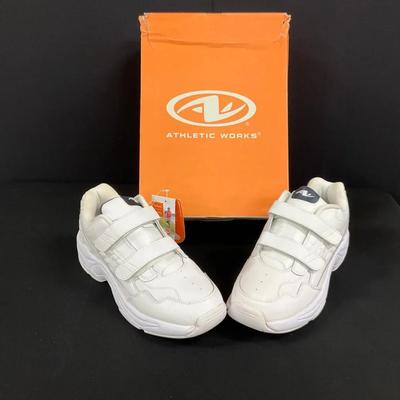 Mens Athletic 10.5 White Shoes