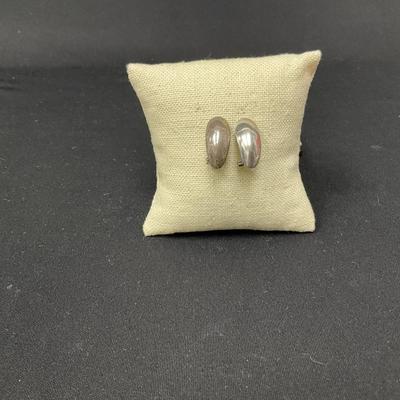 Sterling Silver Vintage Sculpted Shield Earrings