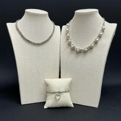 Silver Toned Rhinestone Style Necklaces And Bracelet 