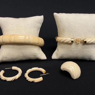 Fashion Jewelry In Ivory Tone