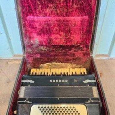 3506 • hohner accordion