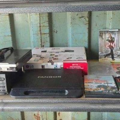 3016 • dvd players & dvd's