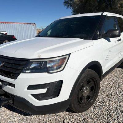 245 • 2016 ford explorer