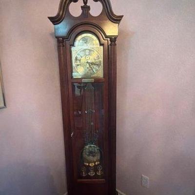 7520 • howard miller grandfather clock