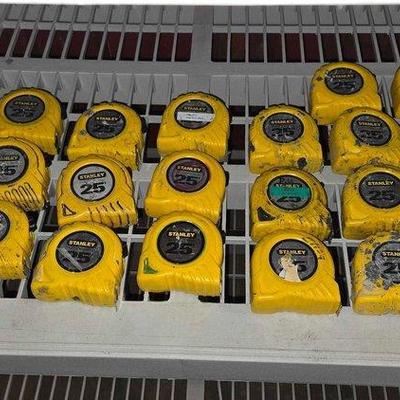 6506 • (23) stanley 25' tape measures
