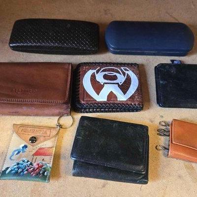 6028 • wallets & eyeglass cases