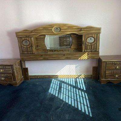 7010 • (4) piece bedroom set