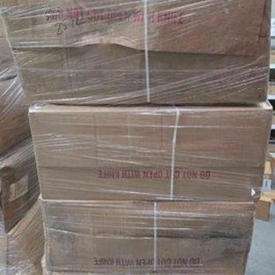 2572 • pallet of mattress pads