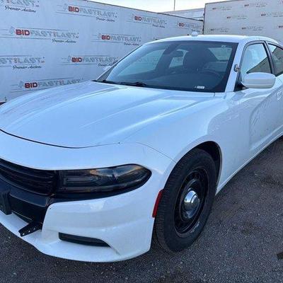 110 • 2018 dodge charger low miles!!!