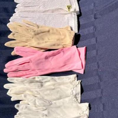 Vintage Women’s Glove Lot – Lace, Satin, Nylon & Dress Gloves – 9 Pair Assorted Bridal / Retro Fashi