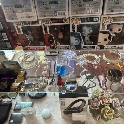 Sale Photo Thumbnail #233