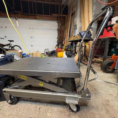 Haul-Master 1000 lb. capacity hydraulic table cart