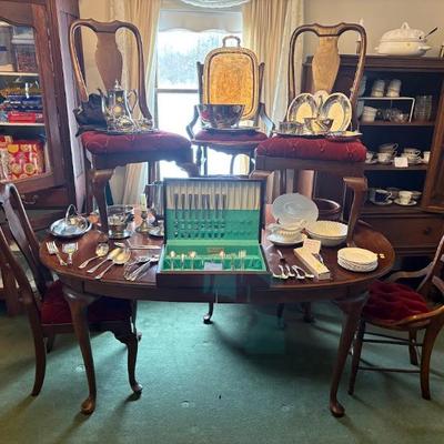 Spectacular display of table, chairs and tableware