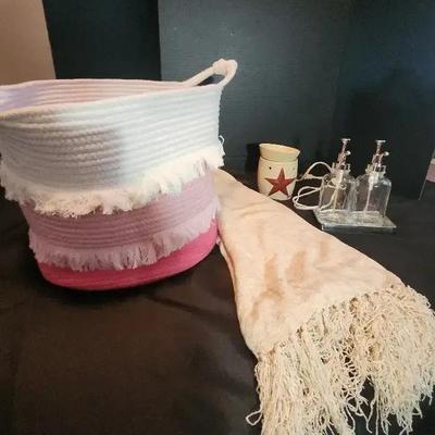 Scentsy - Wax Warmer, Soap Dispensers, Soft Beige Blanket With Fringe & More