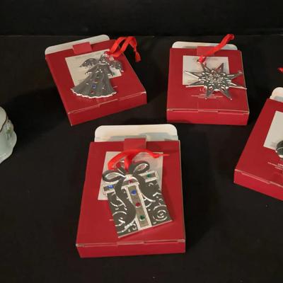 Lenox - Gold Club Winterberry Music Box & 4 Silver Gems Multi Ornaments - Angel, Star, Gift, Snowman