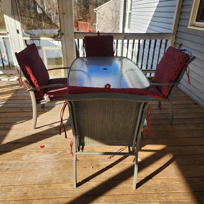 Patio Table And Chairs 