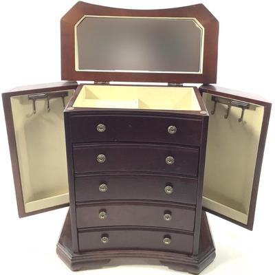 Sale Photo Thumbnail #592