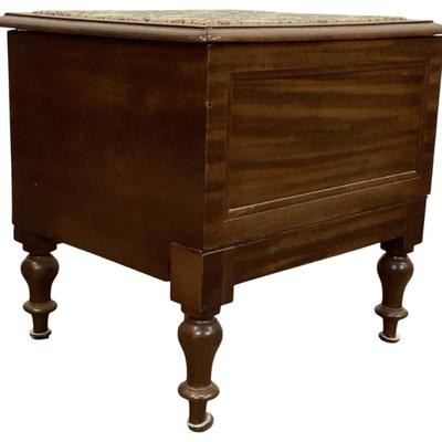 Sale Photo Thumbnail #633