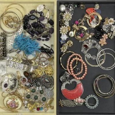 Sale Photo Thumbnail #793