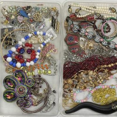 Sale Photo Thumbnail #790