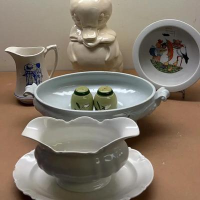 Hull Pottery Cookie Jar And Other Collectables