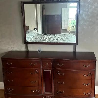 Wood Dresser with Mirror and Nine Drawers