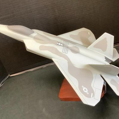 Lockheed Martin F-22 Raptor Model Plane