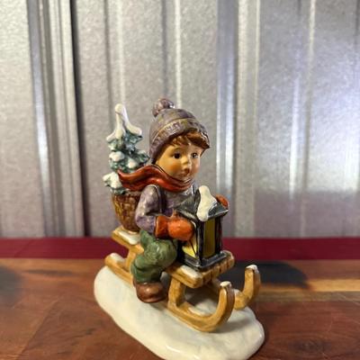 Goebel Hummel “Ride Into Christmas” Collectible Figurine 