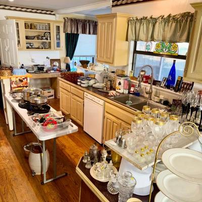 Sale Photo Thumbnail #46