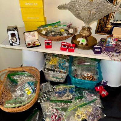 Sale Photo Thumbnail #33