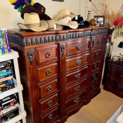 Sale Photo Thumbnail #178