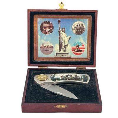Sale Photo Thumbnail #58: Lot 080   
Collector's Vintage Pocket Knife, Images of Soldiers, In Patriotic Storage Box
