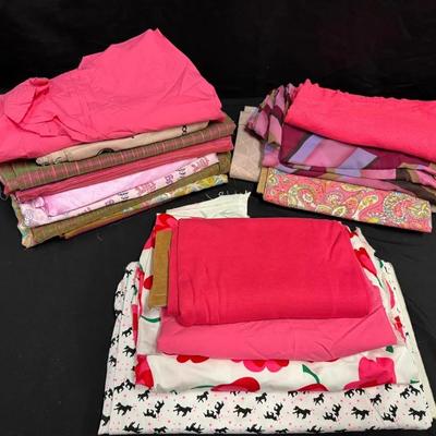 278: Fashion Pink Fabric Remnants 
