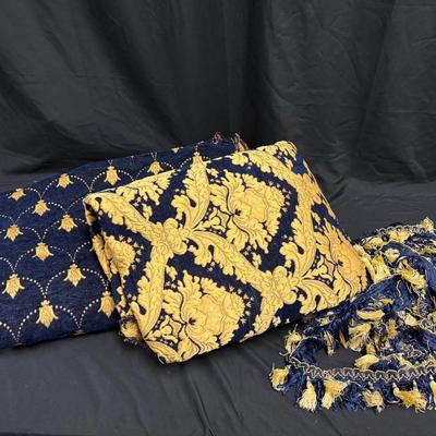 274: Woven Jacquard/ Tapestry Style Fabric Remnants Plus Decorative Trim