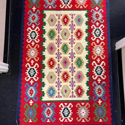 301: Colorful Kilim-Style Area Rug with Fringe – 3’3” x 5’1”