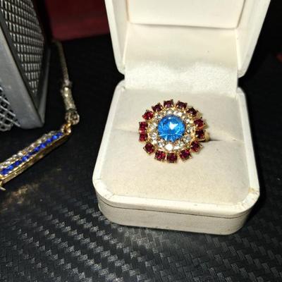 Sale Photo Thumbnail #35