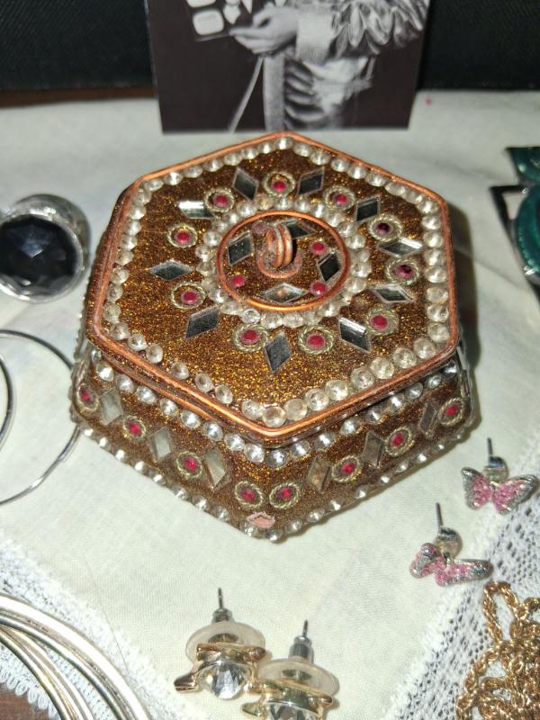 Sale Photo Thumbnail #2