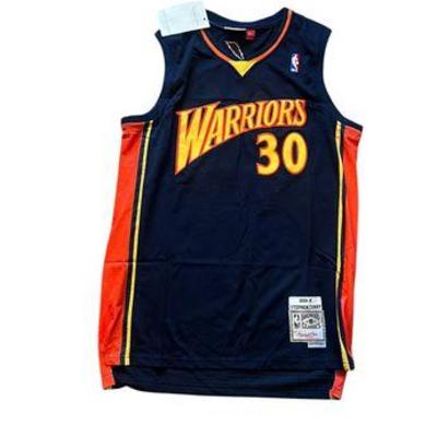 Lot 039   
Stephen Curry Warriors Signed Jersey