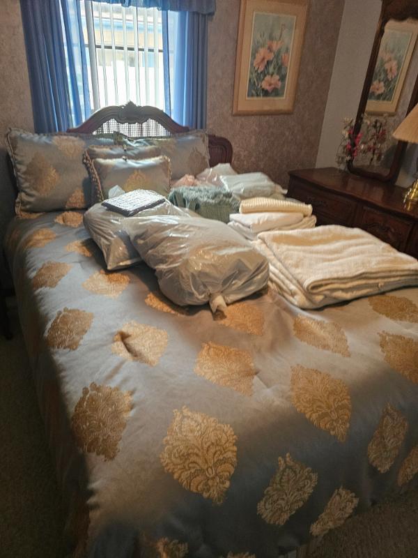 Sale Photo Thumbnail #17