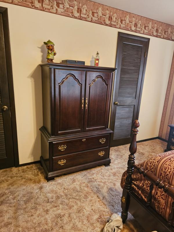 Sale Photo Thumbnail #2