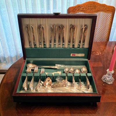 Sale Photo Thumbnail #44: WM Rogers flatware