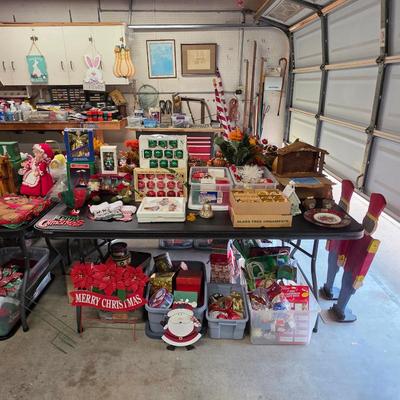 Sale Photo Thumbnail #8: Christmas decorations