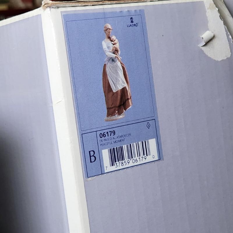 Sale Photo Thumbnail #695