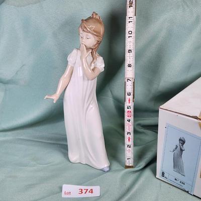 Sale Photo Thumbnail #540