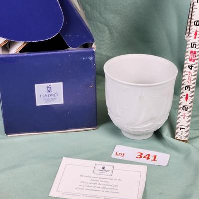 Sale Photo Thumbnail #422