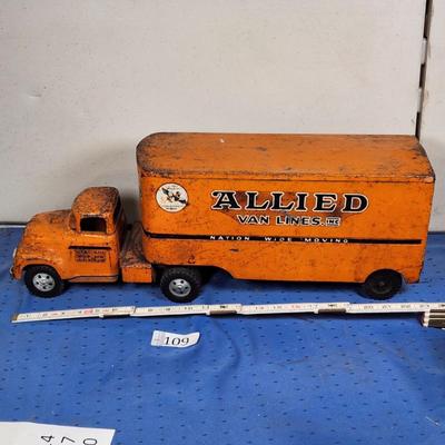 Sale Photo Thumbnail #843