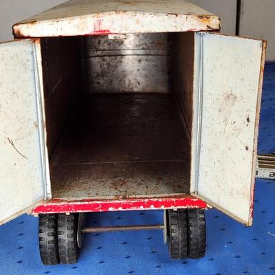 Sale Photo Thumbnail #831