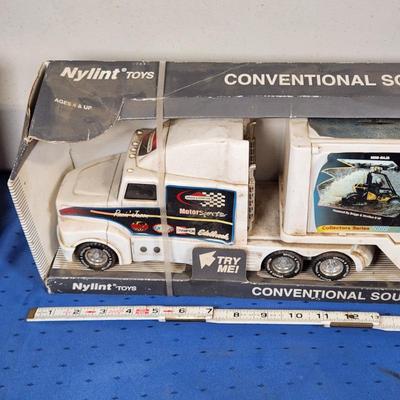 Sale Photo Thumbnail #653